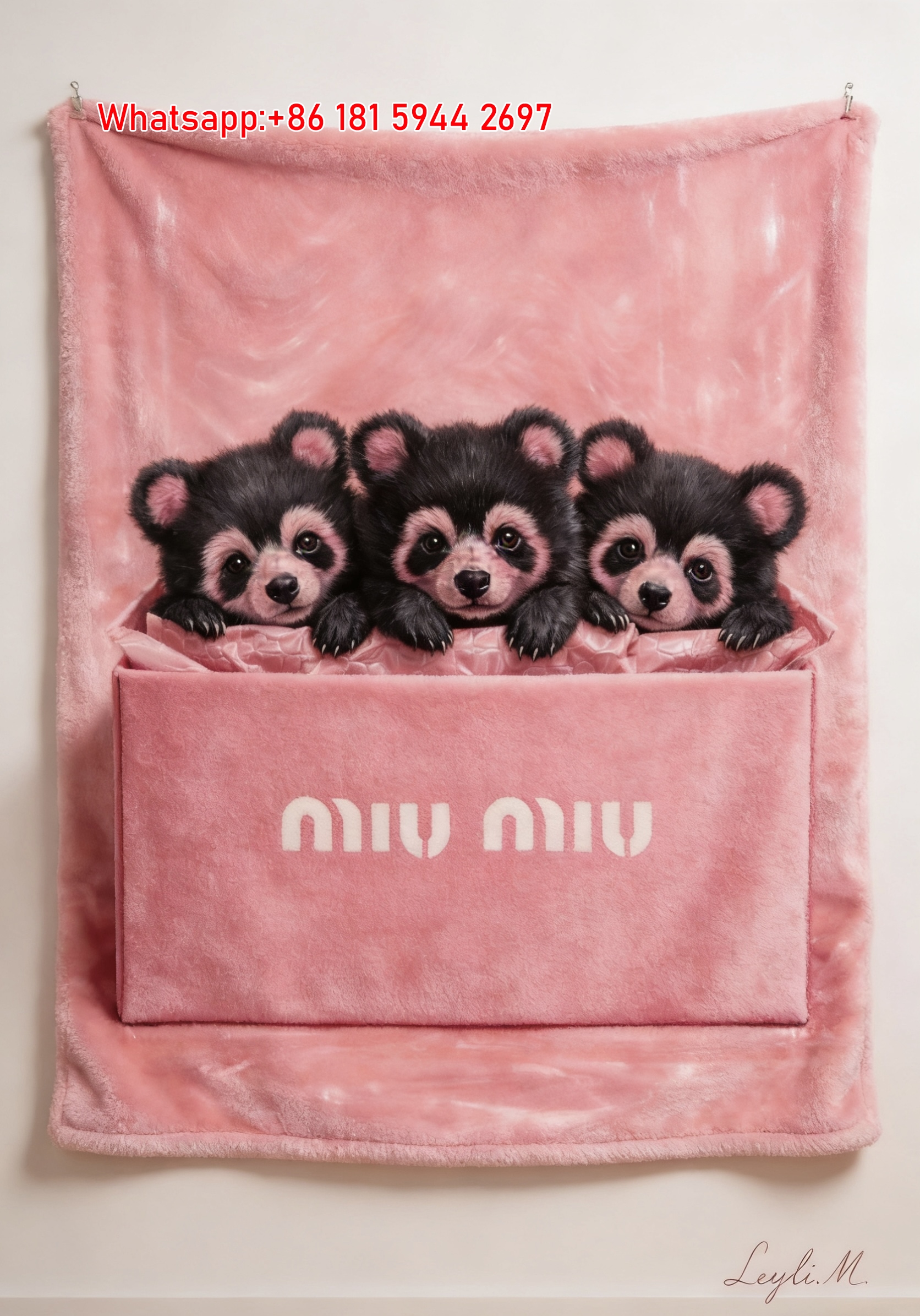 Luxury Miu Miu Hot Pink & Black Bear Cub Print Flannel Sofa Throw Blanket - Gift Box Design IMG_0512